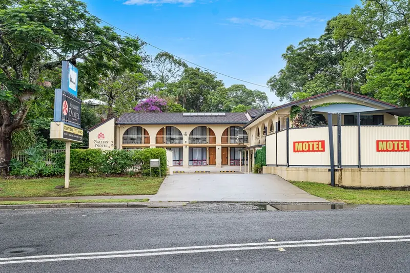 Gallery Motel from Tweed Valley Way, South Murwillumbah